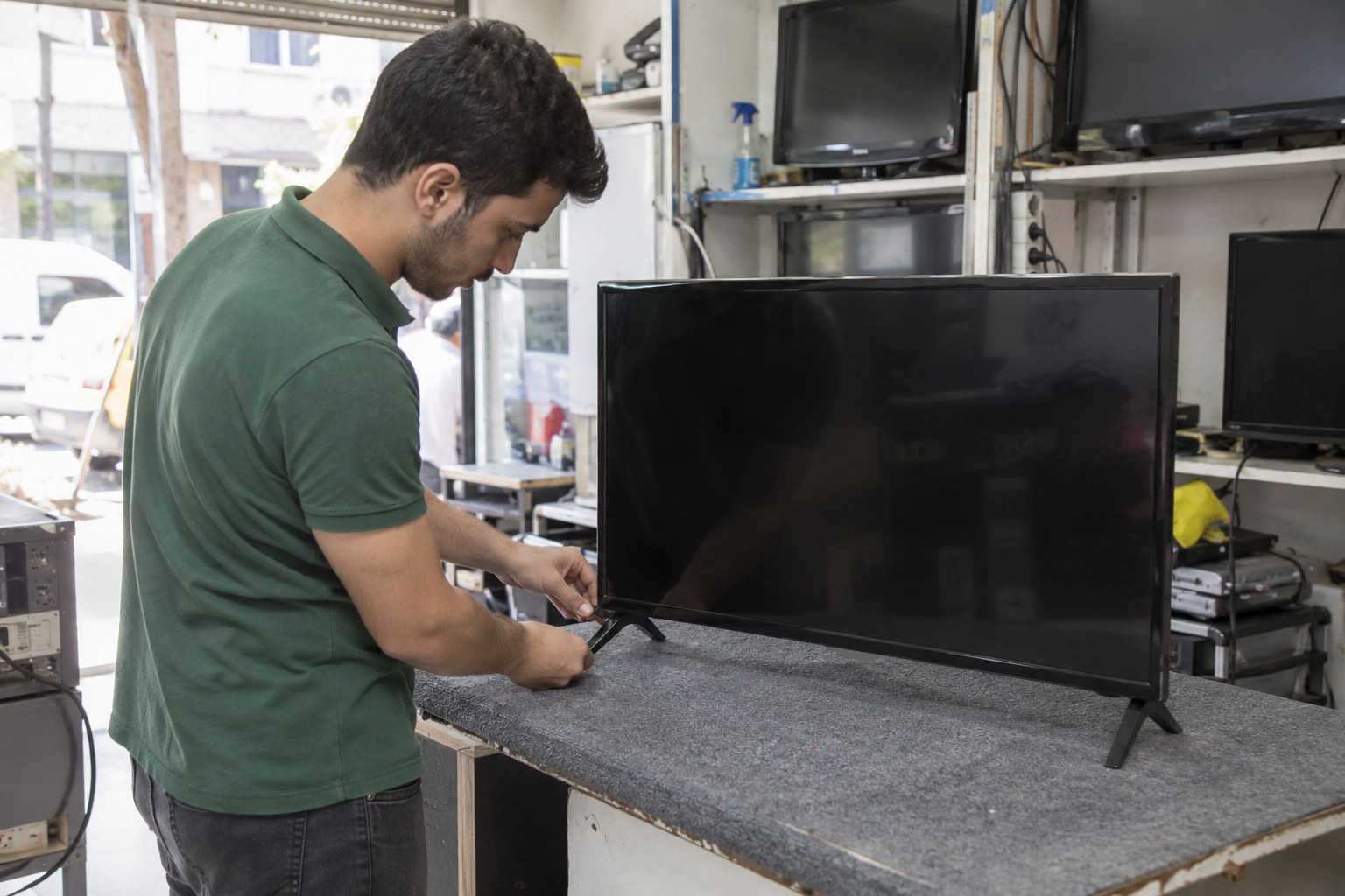Televizyon ayağı montaj kontrolü